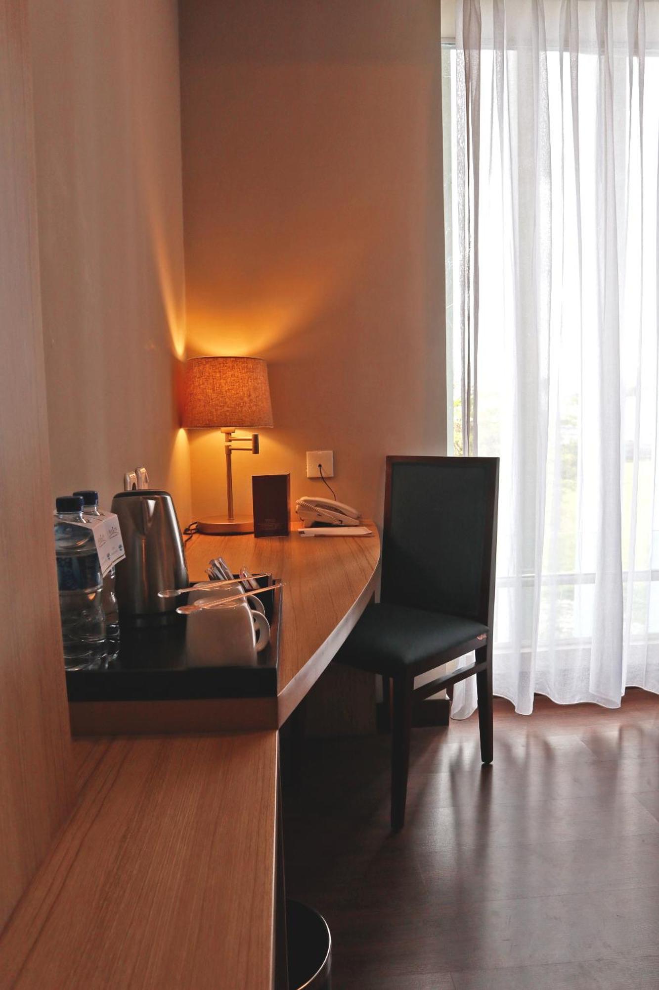 Anara Sky Kualanamu Hotel Medan Buitenkant foto