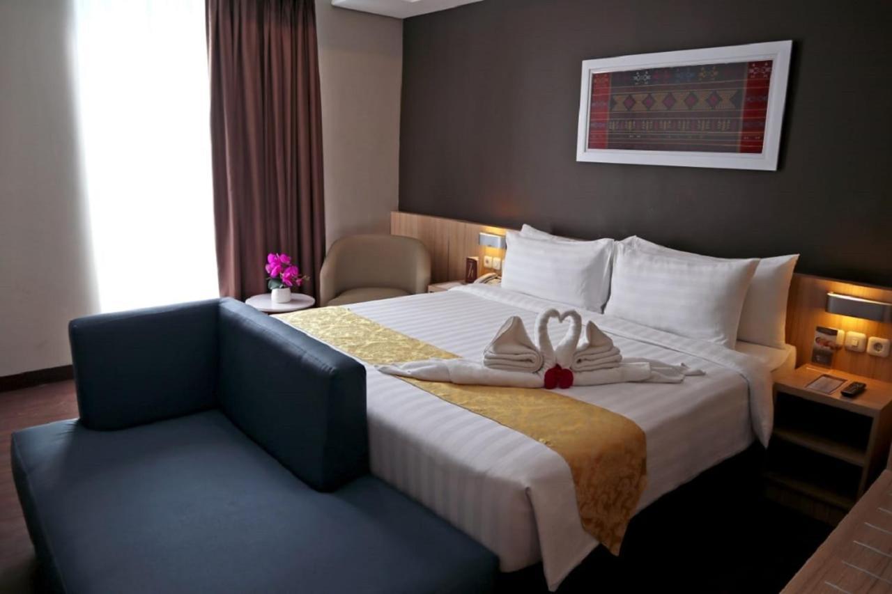 Anara Sky Kualanamu Hotel Medan Buitenkant foto